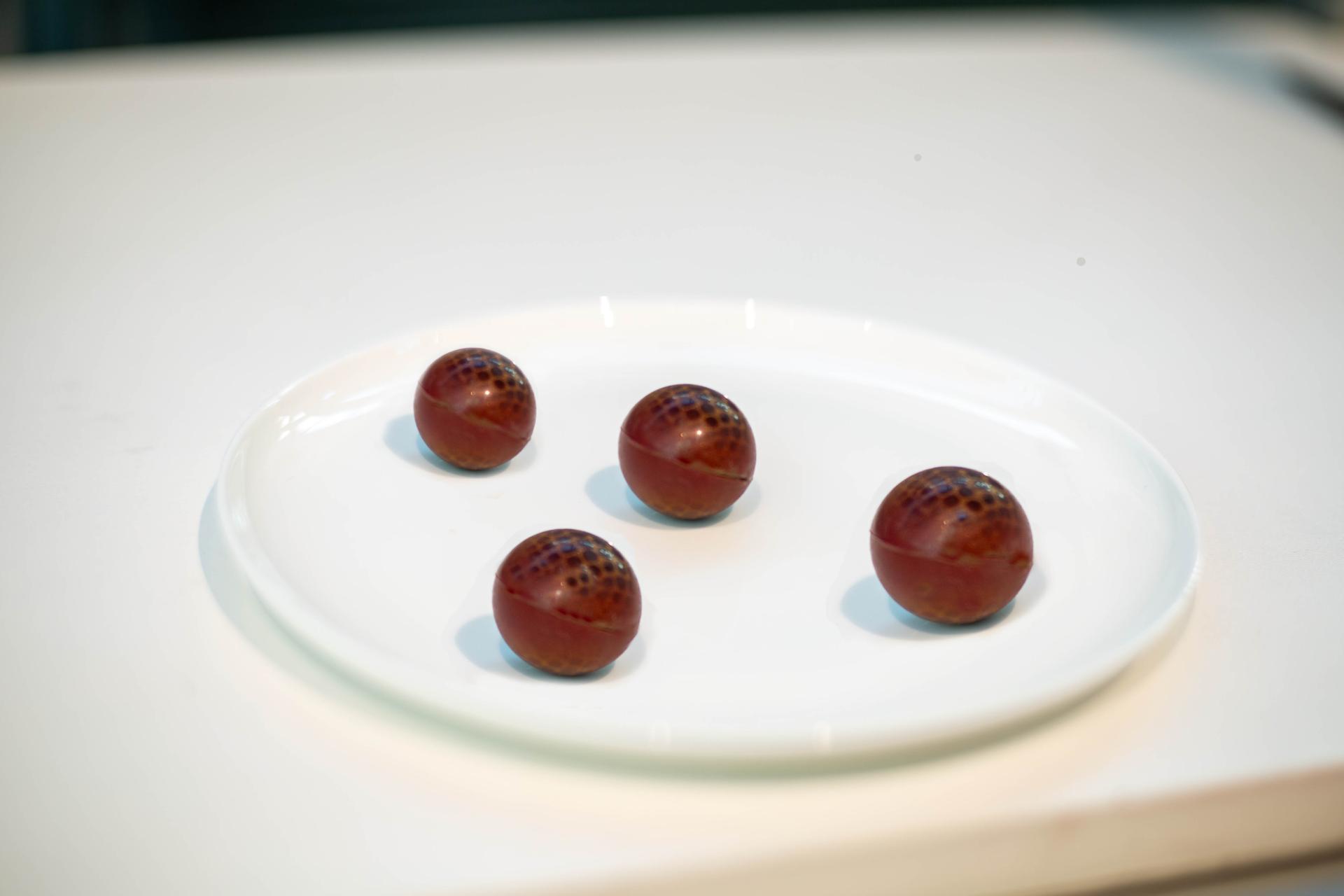 WHIMSICAL BONBON | wcm