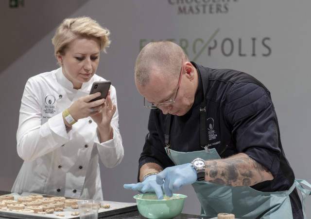 Michal Iwaniuk creating his Fresh Patisserie of Futropolis